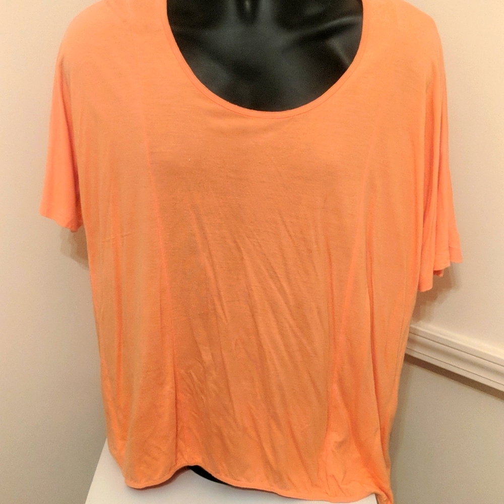 ScoopNeck Short Sleeve Shirt Size 3